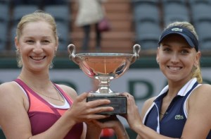 Las rusas Makarova y Vesnina, ganadoras del doble femenino en Roland Garros