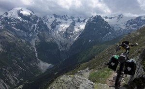 Mueren tres alpinistas italianos en la montaña alpina de Ortles