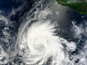 La tormenta Cosme en México se convirtió en huracán