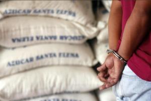 Efectivos de la GNB incautaron cinco toneladas de azúcar en una vivienda en Caracas (Fotos)