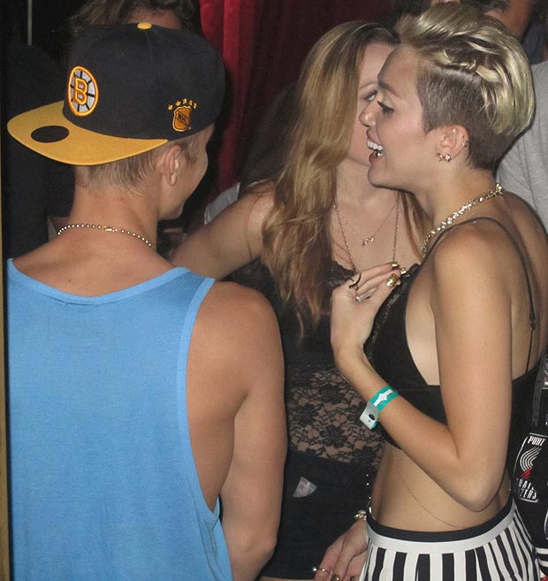 Aumentan los rumores de romance entre Miley Cyrus y Justin Bieber (Foto)