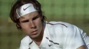 Nadal calienta para Wimbledon jugando fut-tenis (Video)