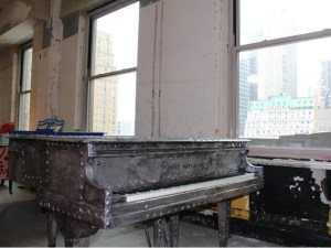 Más de 80 pianos invaden las calles de Nueva York (Fotos)