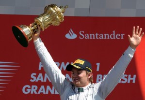 Nico Rosberg ganó el GP de Gran Bretaña de Fórmula 1, Pastor once