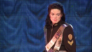 Michael Jackson otra vez en el escenario (Video)