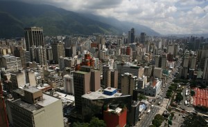 Cadenas y escasez en un mercado de alquiler venezolano casi inexistente