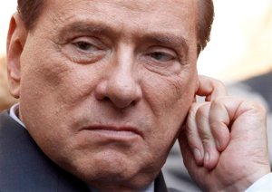 Ministros de Berlusconi dimiten de sus cargos en el Gobierno