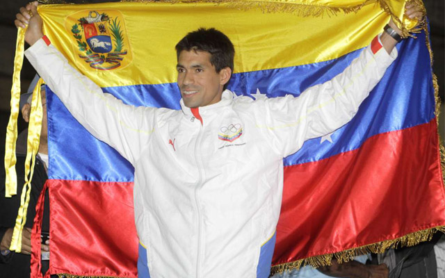 Equipo venezolano de esgrima femenino campeón de espada en Juegos Bolivarianos 2013