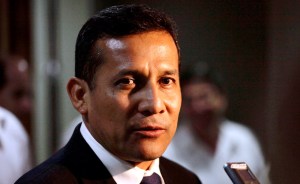 Humala inicia diálogo con oposición peruana para revertir baja popularidad