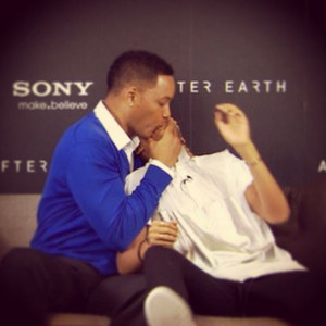 Will Smith sorprende a su hijo Jaden con un beso en la boca (Foto + Video)
