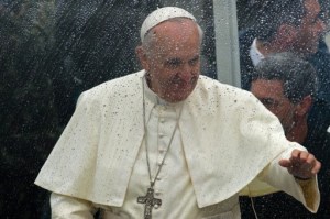 El frío llega a Brasil junto con el papa Francisco
