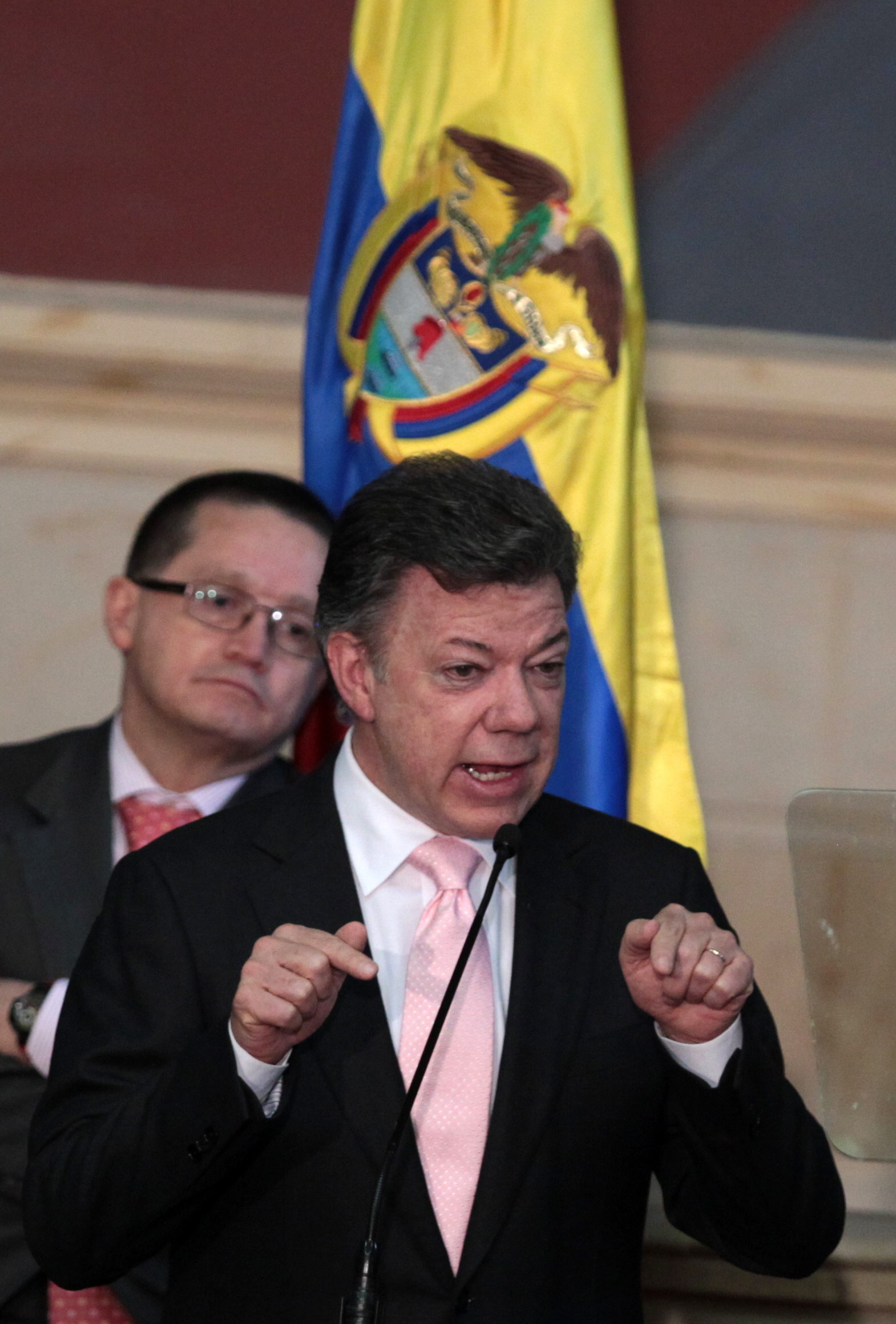 Santos propone incautar vehículos y suspender licencias a conductores ebrios