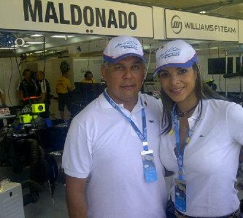 Objetan que Carreño hable de corrupción si se va a ver a Maldonado en la F1 y lo defienden