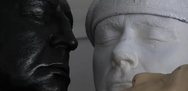 El hombre tras las máscaras de la muerte (Video)