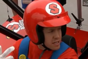 Piloto alemán se convierte en Mario Bros para participar en una carrera (Video)
