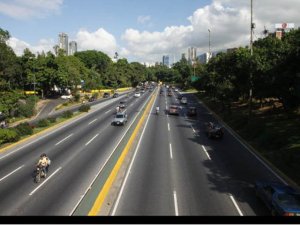 Mantenimiento a vías de Caracas continuará este martes
