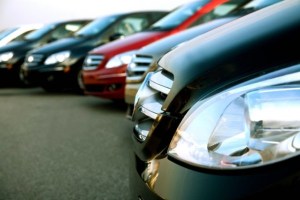 Personas que importen vehículos deberán tener una licencia emitida por el ministerio de Comercio
