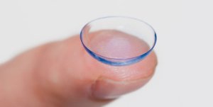 Desarrollan lentes de contacto que ofrecen visión telescópica