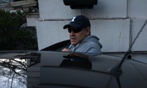 Maradona fue operado con éxito de la vista en Argentina