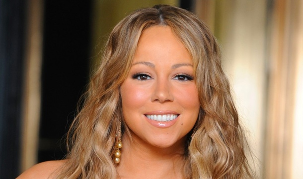 ¿Mariah Carey volvió a doblar su voz en un escenario?