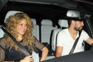 Shakira y Piqué en su primer verano como papás (Foto)