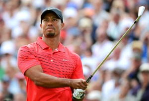 Tiger Woods sigue firme en la primera posición mundial
