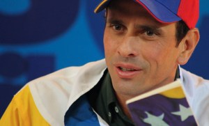 Capriles irá a EEUU y pregunta a gobierno si quiere un “recuerdo” de Disney