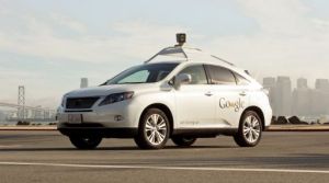Google apunta a crear tecnología para carros que se conduzcan solos
