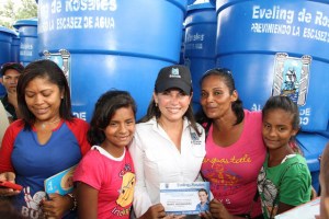 Eveling de Rosales: Hemos invertido 16 millones en el mantenimiento de  las cañadas en Maracaibo