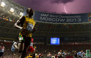 Foto de Usain Bolt con un rayo da la vuelta al mundo