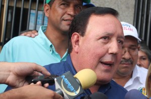 Alcalde Rodríguez inscribió su candidatura en Carrizal