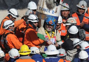 Cierran sin acusados el caso de los 33 mineros atrapados 70 días en Atacama