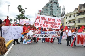 Oficialistas protestaron en Plaza Venezuela en rechazo a la reelección de candidatos y alcaldes (FOTOS)