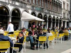 Turistas se quedan pasmados con la cuenta en un café de Venecia