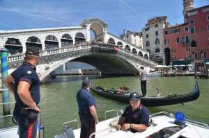 Seguridad en canales de Venecia en la palestra tras la muerte de un turista