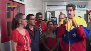Maduro anuncia aumento de 75% en salario de los médicos