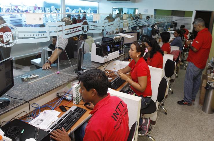 Quedaron suspendidas las licencias de conducir por escasez de material en El Tigre
