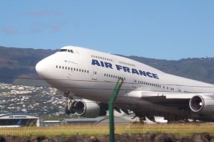 Nuevos arrestos por tráfico de cocaína en vuelo de Air France, suman 22 detenidos