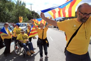 Miles de catalanes realizan cadena humana para pedir su independencia