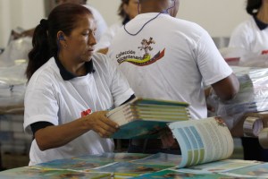 Los libros de texto del Gobierno contienen tergiversaciones engañosas, denuncia experto