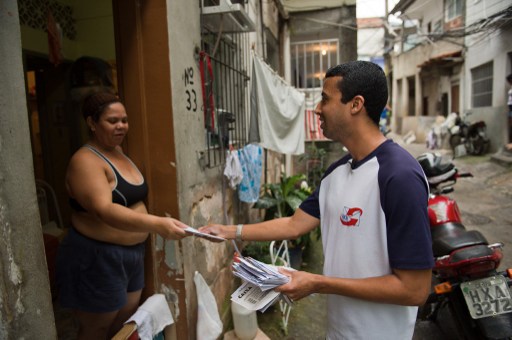 Ser cartero en la mayor favela de Brasil,un trabajo de detective