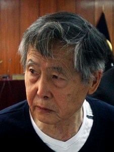 Fujimori es dado de alta, pero no acudirá el jueves a juicio