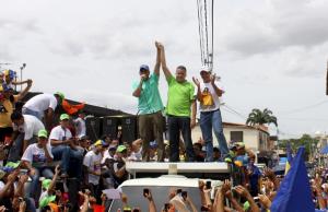 Capriles: El Gobierno va hacia una derrota el 8D