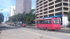 Culminaron los trabajos de asfaltado en la Av. Fco. de Miranda (Fotos y Video)