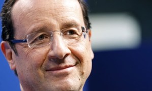 Presidente francés reconoce como “útiles” filtraciones de Snowden