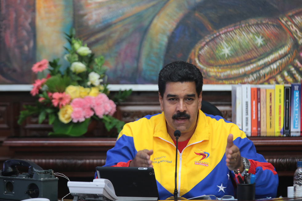 Maduro: Si quieren salir de mí, recojan firmas para el revocatorio del 2016
