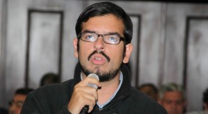 Pizarro asegura que “hay mil detenidos por manifestar”