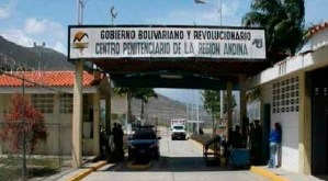 Asciende a 14 los heridos por motín en la cárcel de Mérida