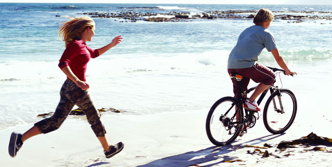 Bicicleta vs. Running: ¿Cuál es mejor para perder peso?
