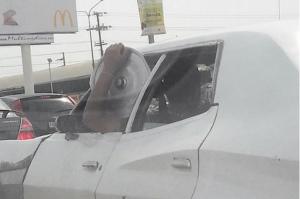 Sólo en Maracaibo los conductores manejan así (Foto)